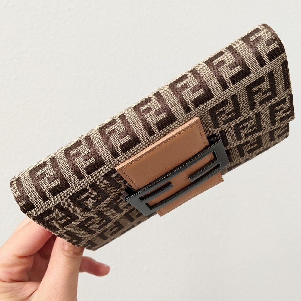 Fendi Brown Monogram Canvas Wallet with Peach Leather Accent - Picture 5 of 14